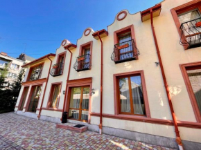 Hotel Leo